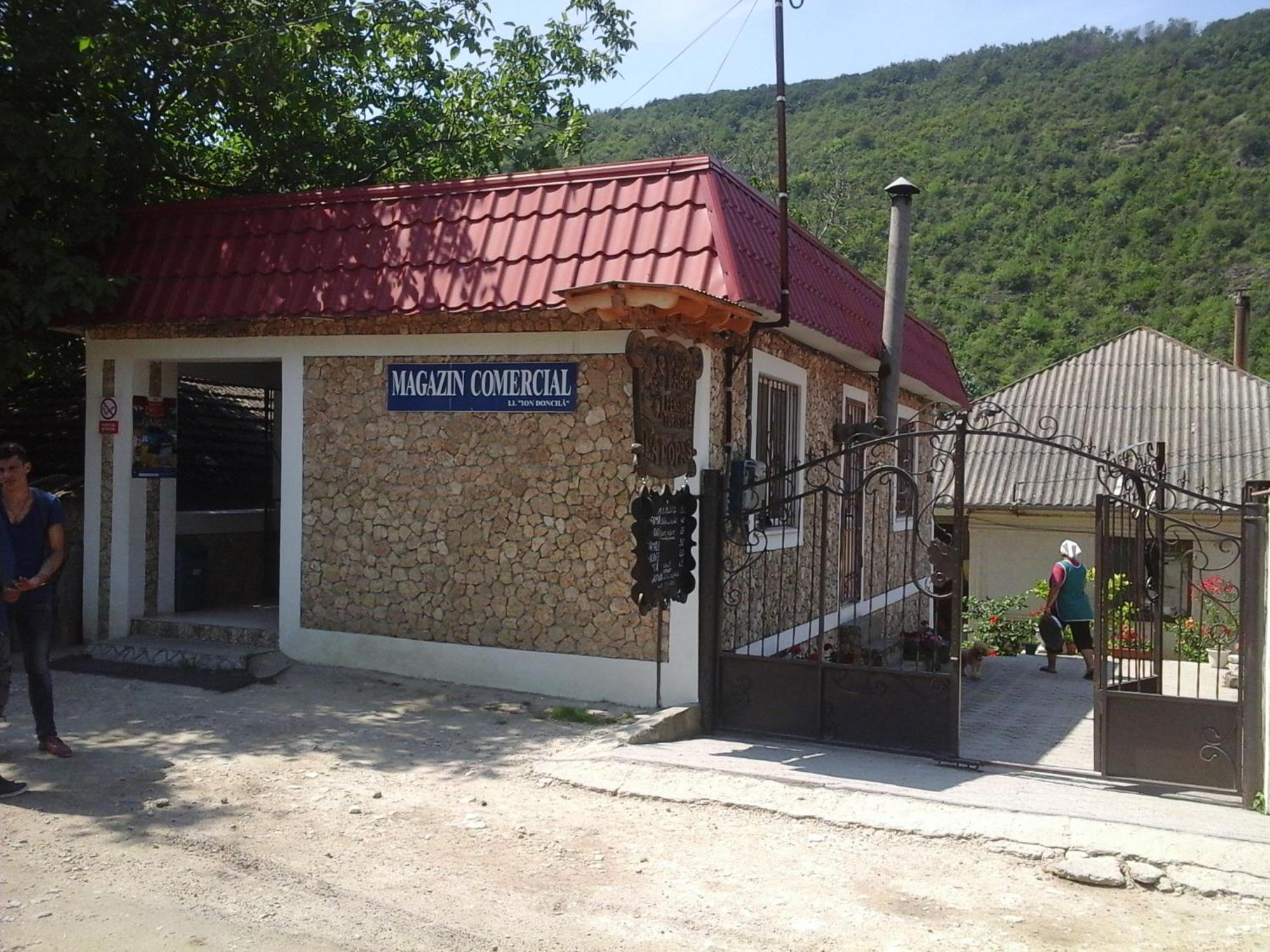 La Popas Hotel Várhely Kültér fotó
