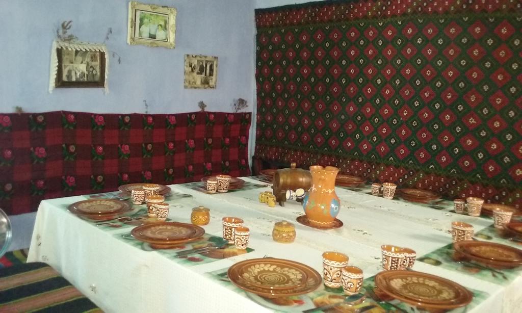 La Popas Hotel Várhely Kültér fotó
