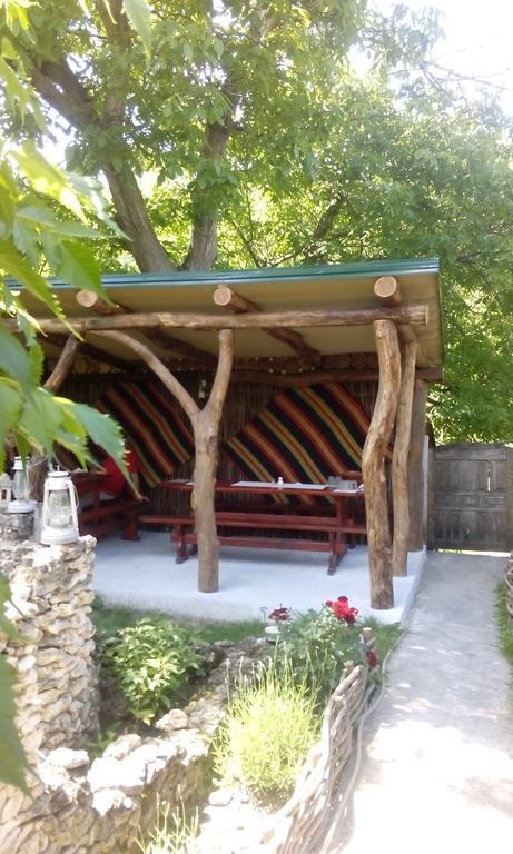 La Popas Hotel Várhely Kültér fotó