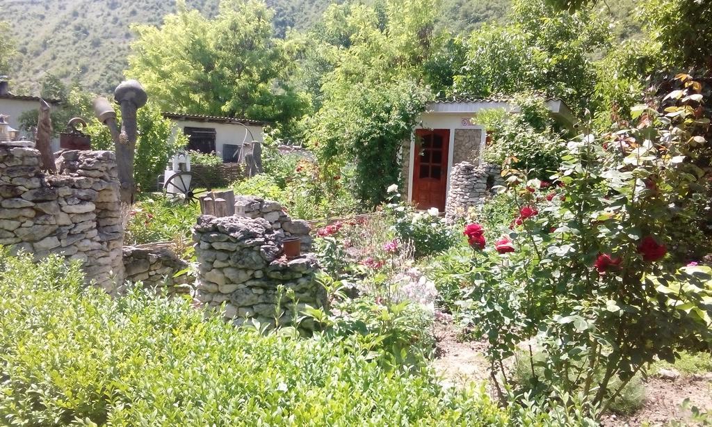 La Popas Hotel Várhely Kültér fotó