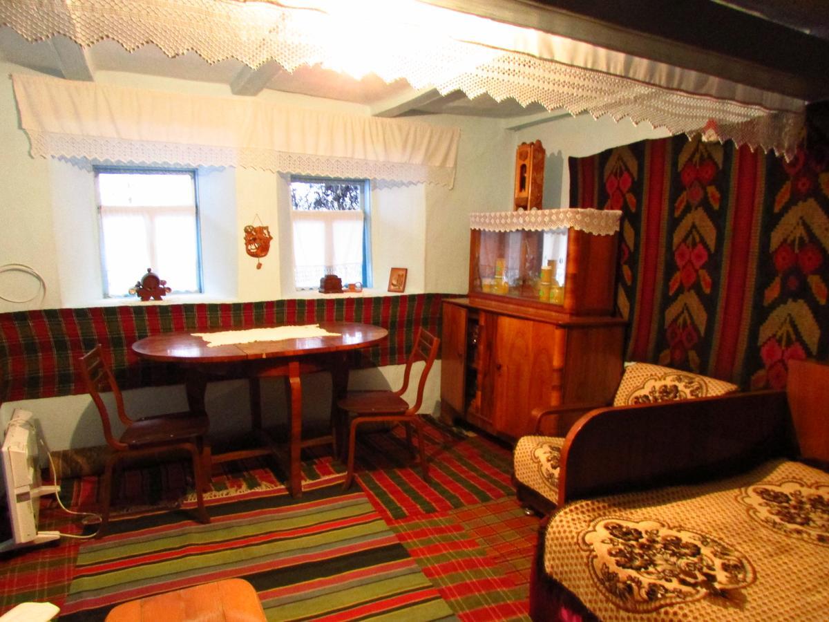 La Popas Hotel Várhely Kültér fotó