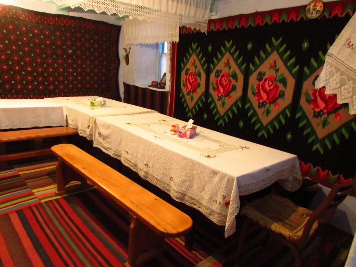 La Popas Hotel Várhely Kültér fotó